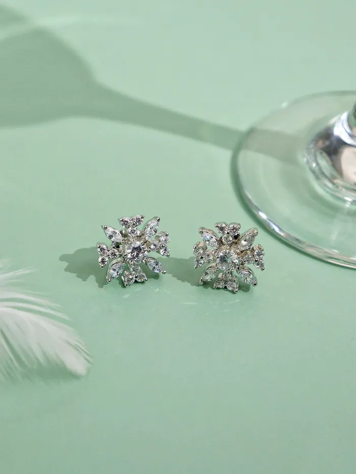 Starry Shine CZ Stud Earrings Curio Cottage Earrings Starry Shine CZ Stud Earrings Curio Cottage Earrings