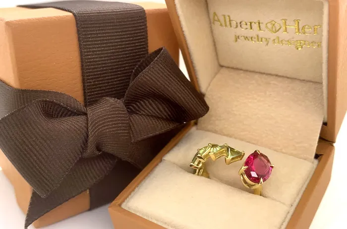 Albert Hern Ring 18kt Gold Oval Rubellite Green Sapphires Rings