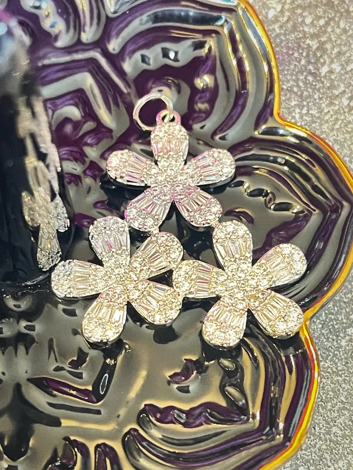 Sophiareneboutiquecom Charm Necklaces Pave Multi Flower Charm